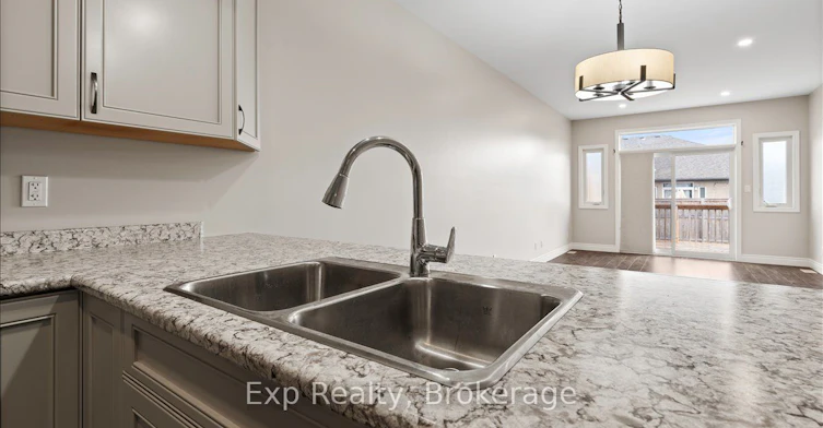 3 Farmington Crescent, Belleville, ON, K8N 0J9 - 3