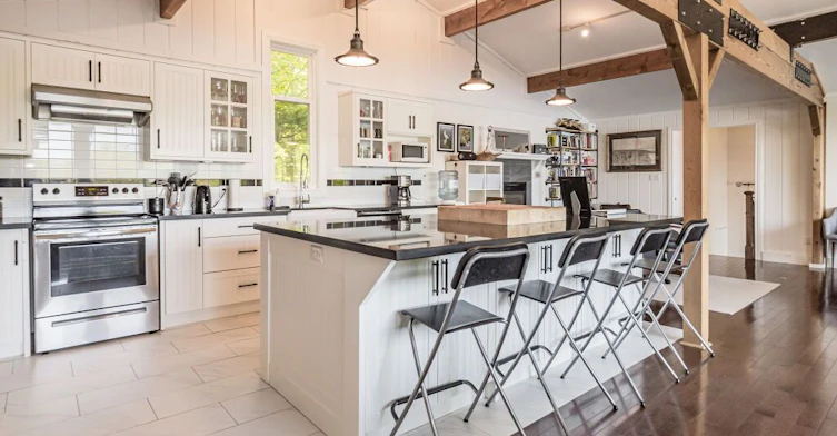 1127 Sunny Lake Road, Gravenhurst, ON, P1P 0G3