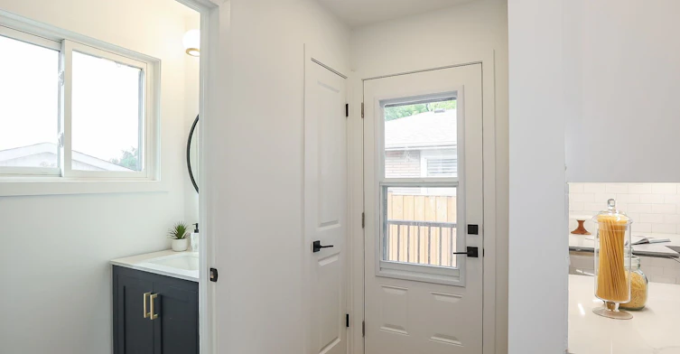 6364 Sherwood Road, Niagara Falls, ON, L2E 5L8 - 5