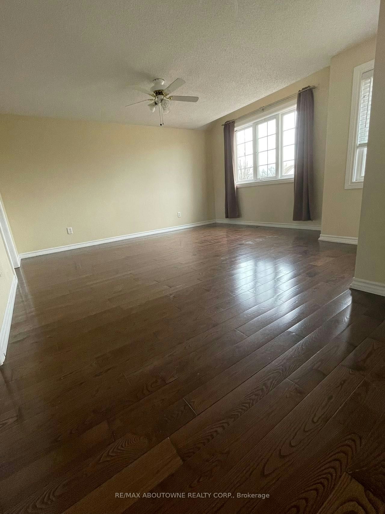 98 Adler Drive, Cambridge, ON, N3C 4B7 - 9