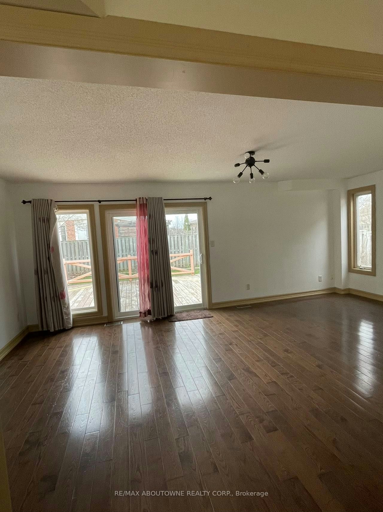 98 Adler Drive, Cambridge, ON, N3C 4B7 - 4