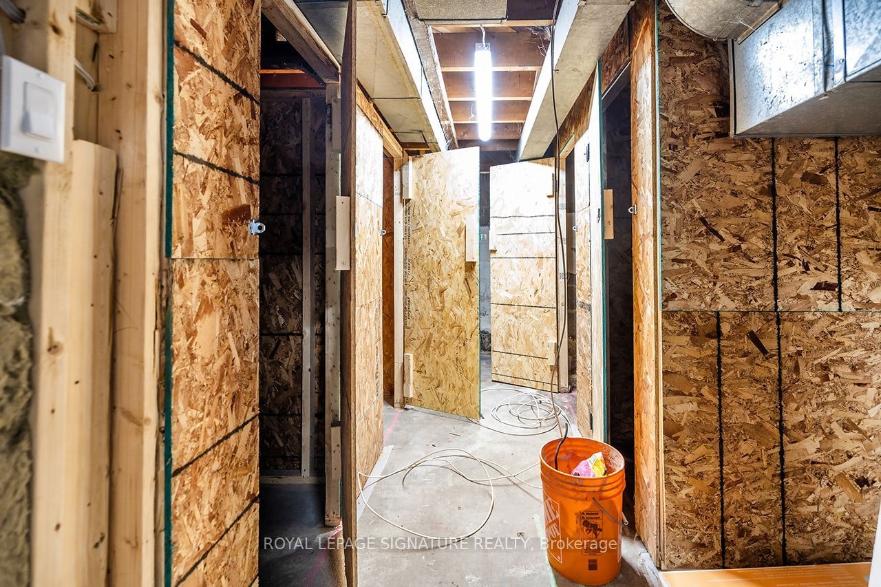 Unit 5-688 Aylmer Street, Peterborough, ON, K9H 3X6 - 21