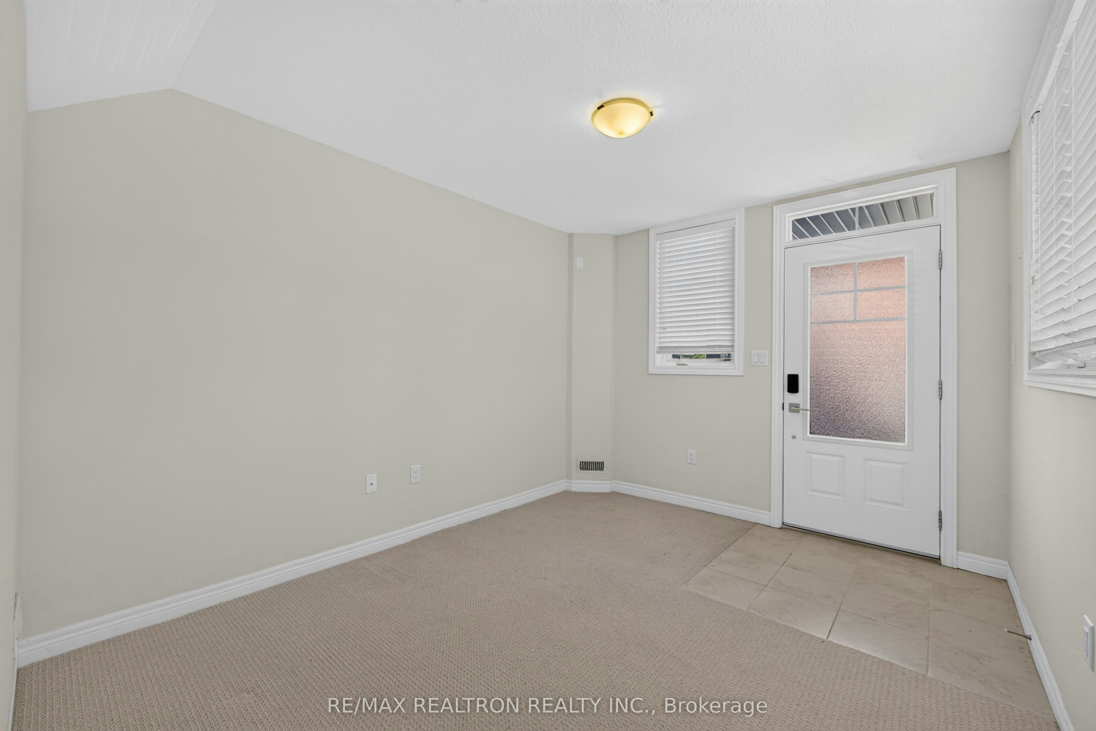 18-1169 Garner Road E, Hamilton, ON, L9G 0G8 - 6