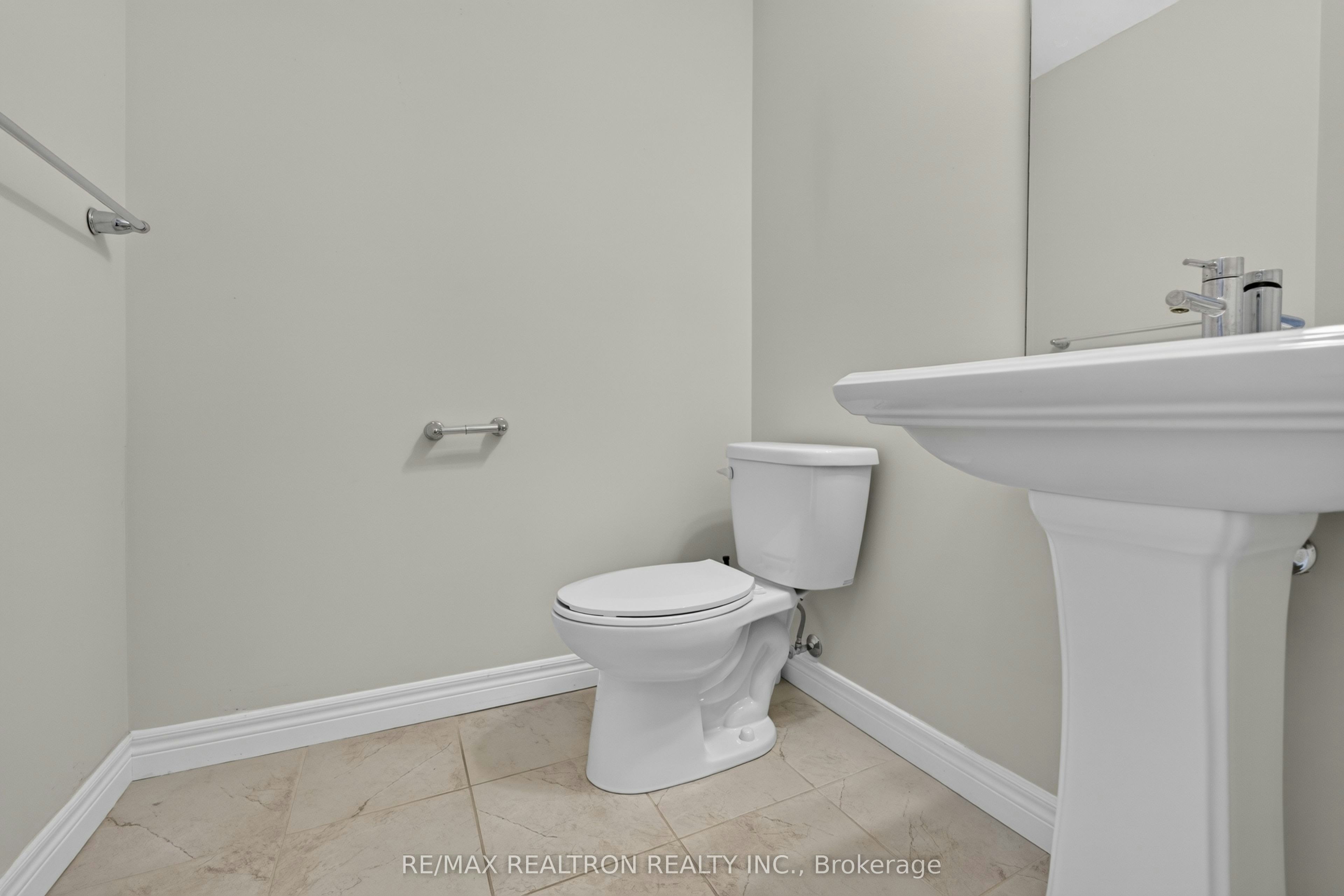 18-1169 Garner Road E, Hamilton, ON, L9G 0G8 - 11
