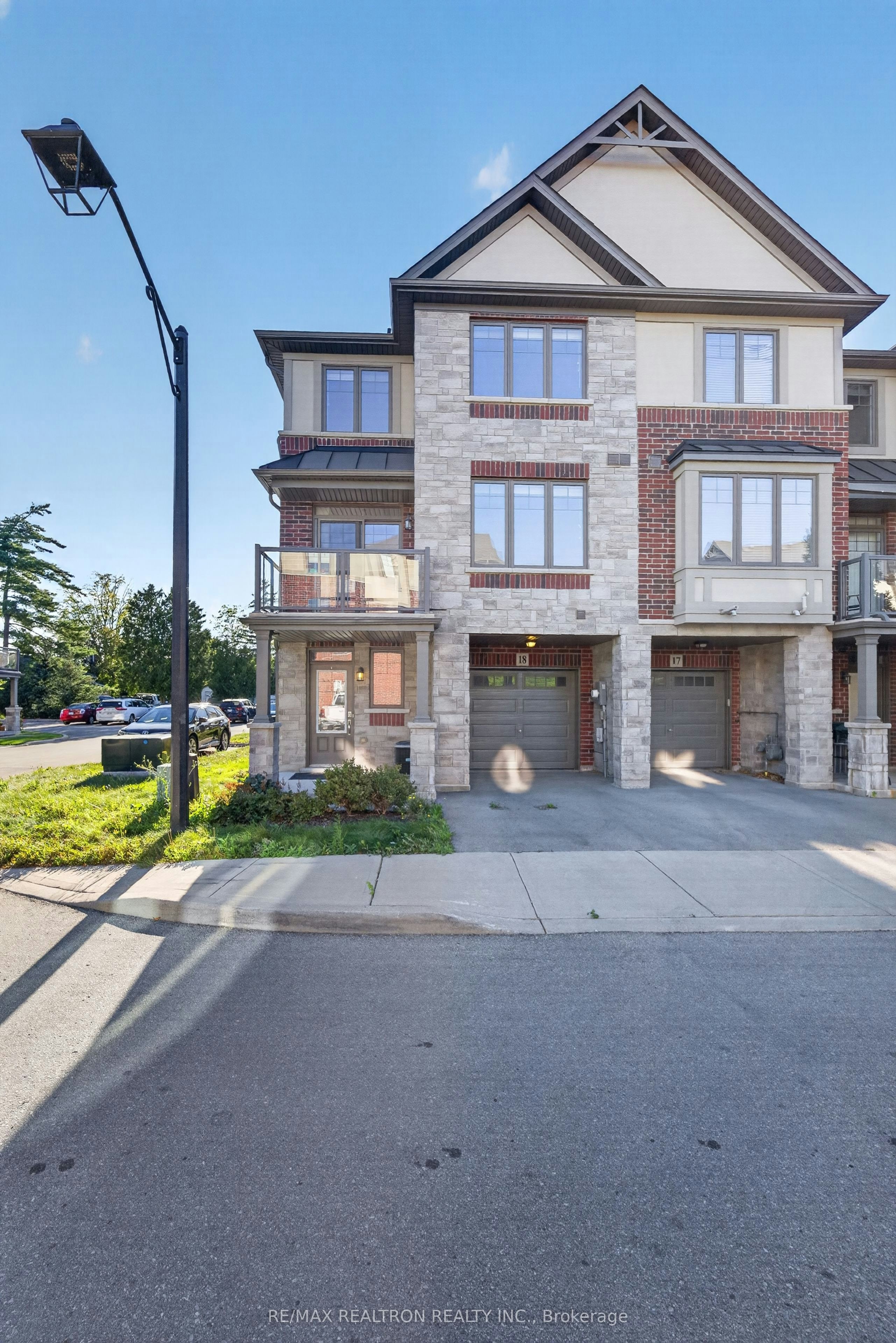 18-1169 Garner Road E, Hamilton, ON, L9G 0G8 - 3