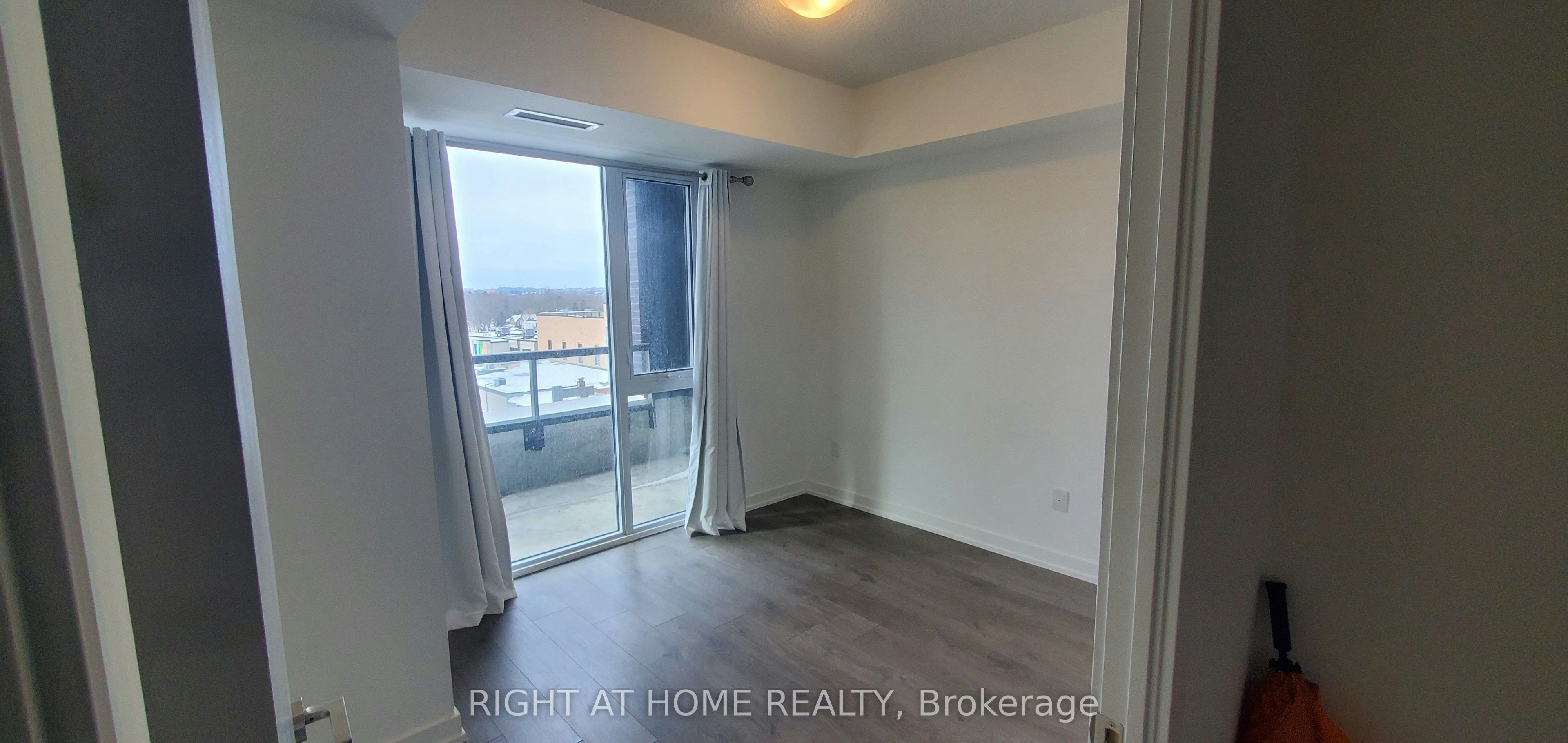 327-55 Duke Street W, Kitchener, ON, N2H 0C9 - 7