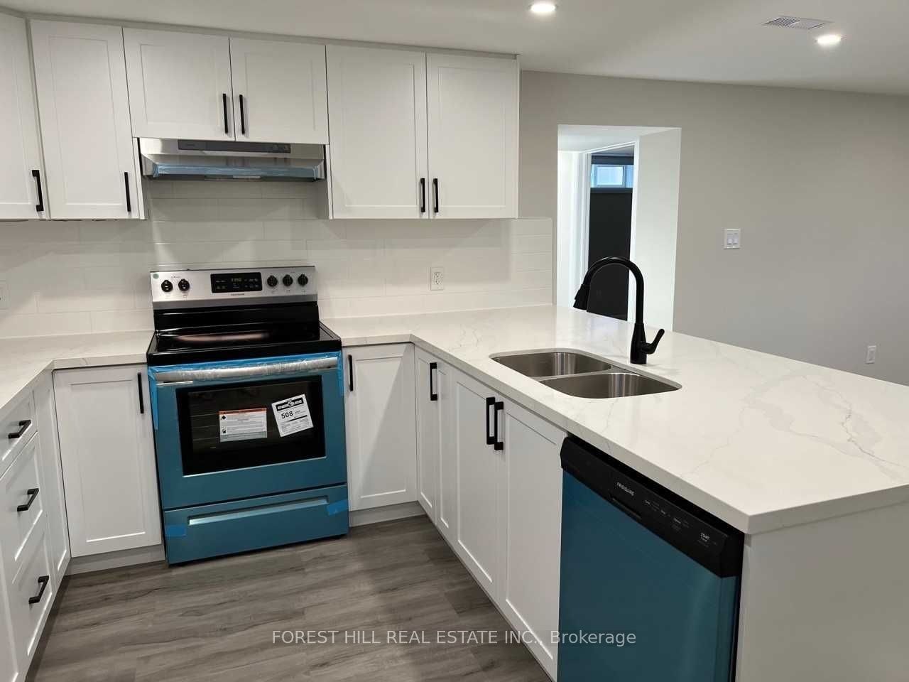 Lower-398 Talbot Street, Hamilton, ON, L8H 6T4 - 4