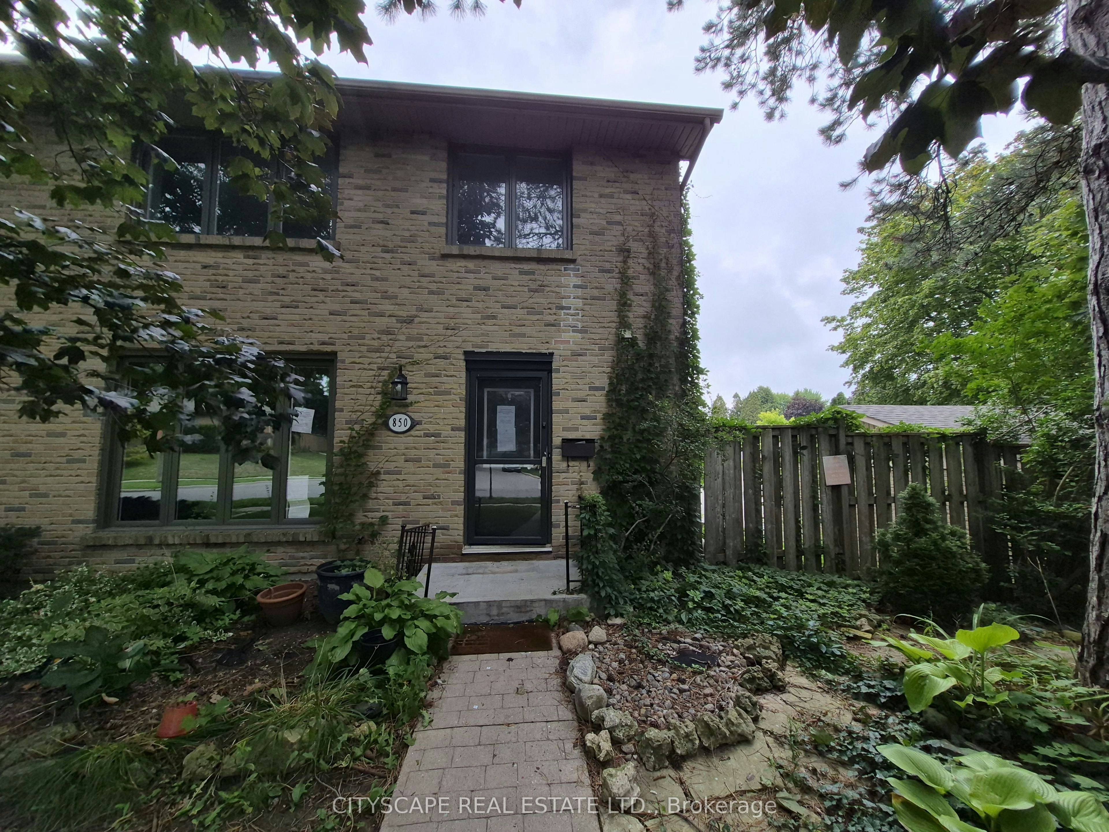 8-850 Berkshire Drive, London, ON, N6J 3S7