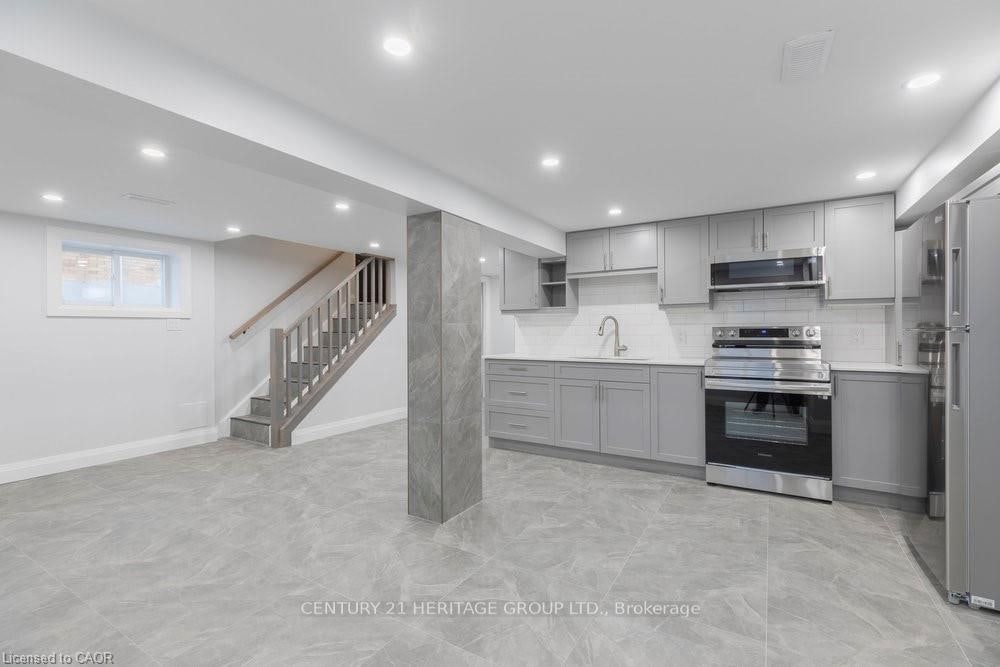 2-658 Upper Sherman Avenue, Hamilton, ON, L8V 3M5 - 2