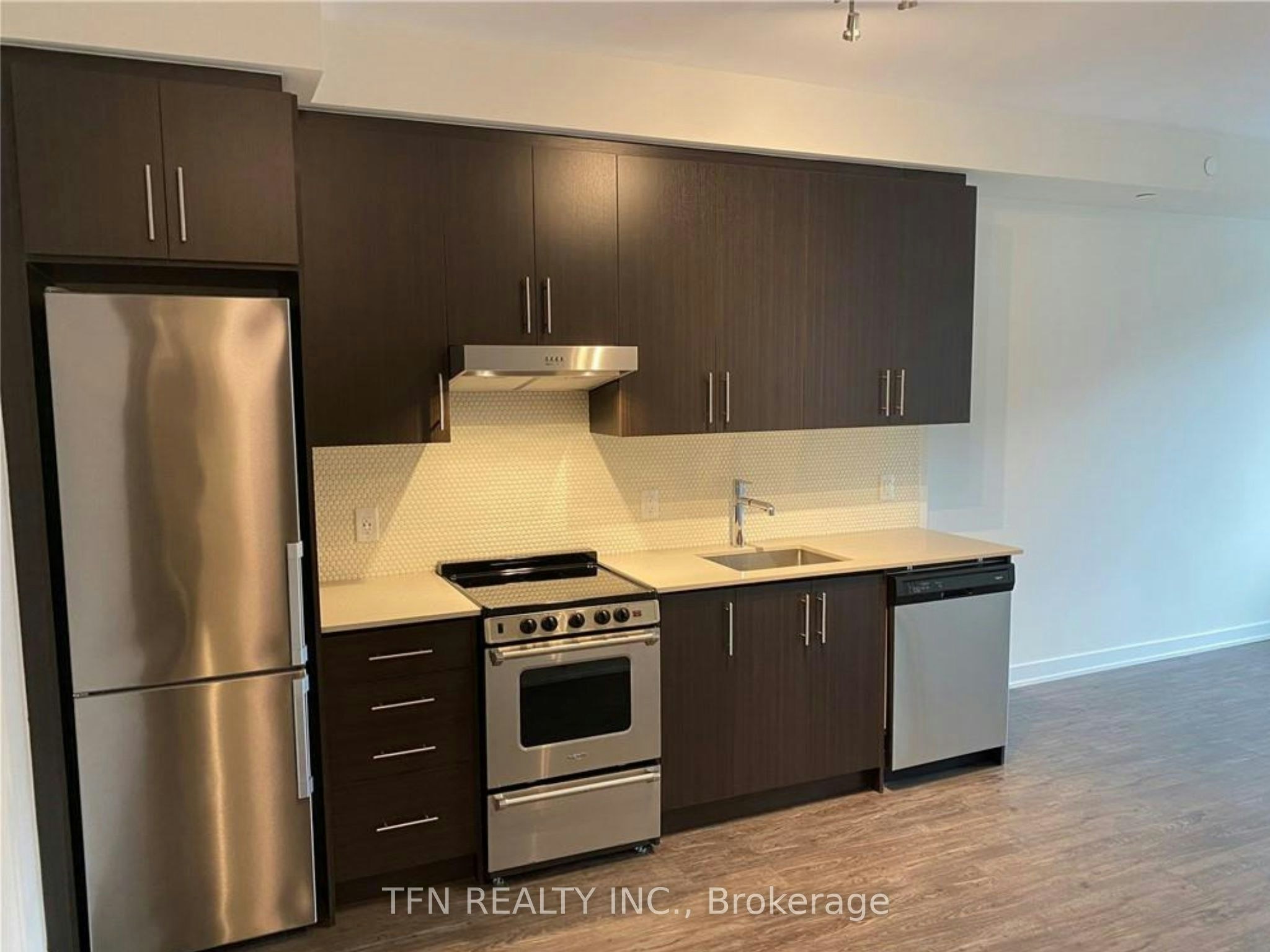 910-212 King William Street, Hamilton, ON, L8R 0A7 - 2