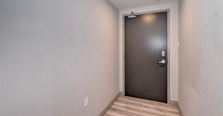 G304-275 Larch Street, Waterloo, ON, N2L 3R2 - 2