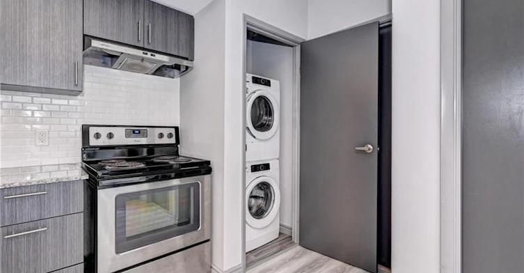 G304-275 Larch Street, Waterloo, ON, N2L 3R2 - 8