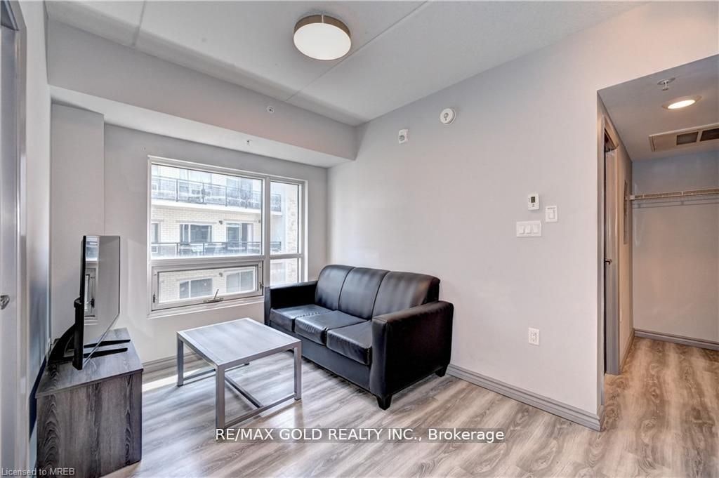 G304-275 Larch Street, Waterloo, ON, N2L 3R2 - 4