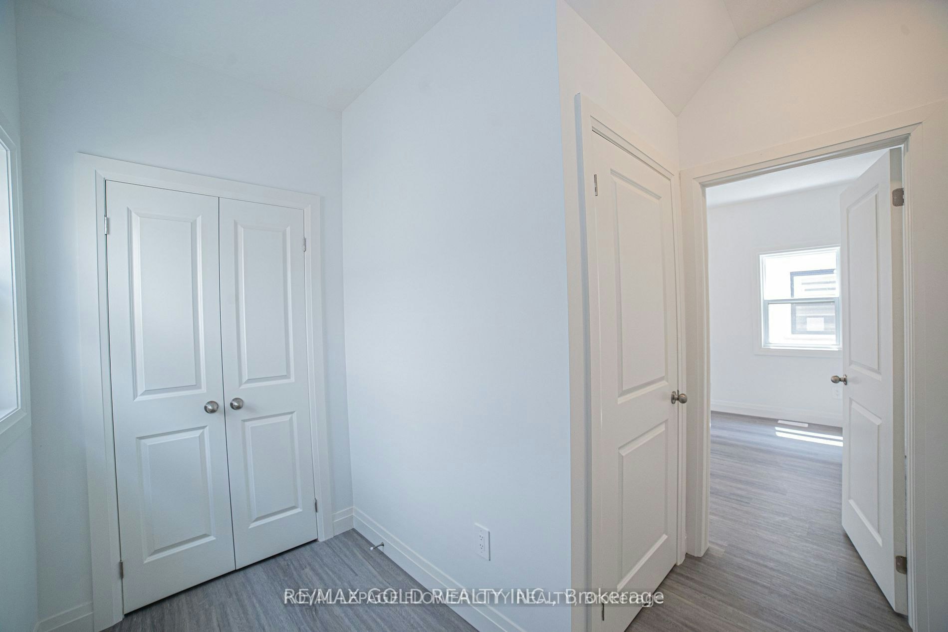 174 Byers Street, London, ON, N6L 0E9 - 19