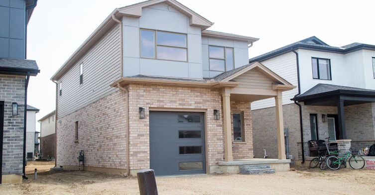 174 Byers Street, London, ON, N6L 0E9 - 4