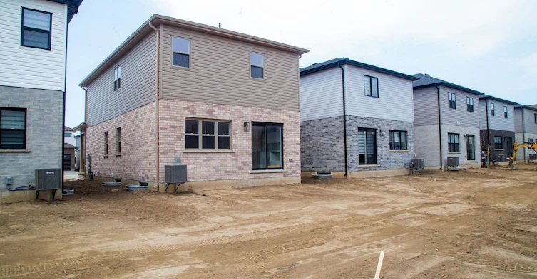 174 Byers Street, London, ON, N6L 0E9 - 5