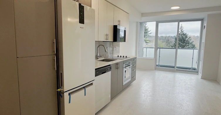 307-415 Main Street W, Hamilton, ON, L8P 1K5 - 3