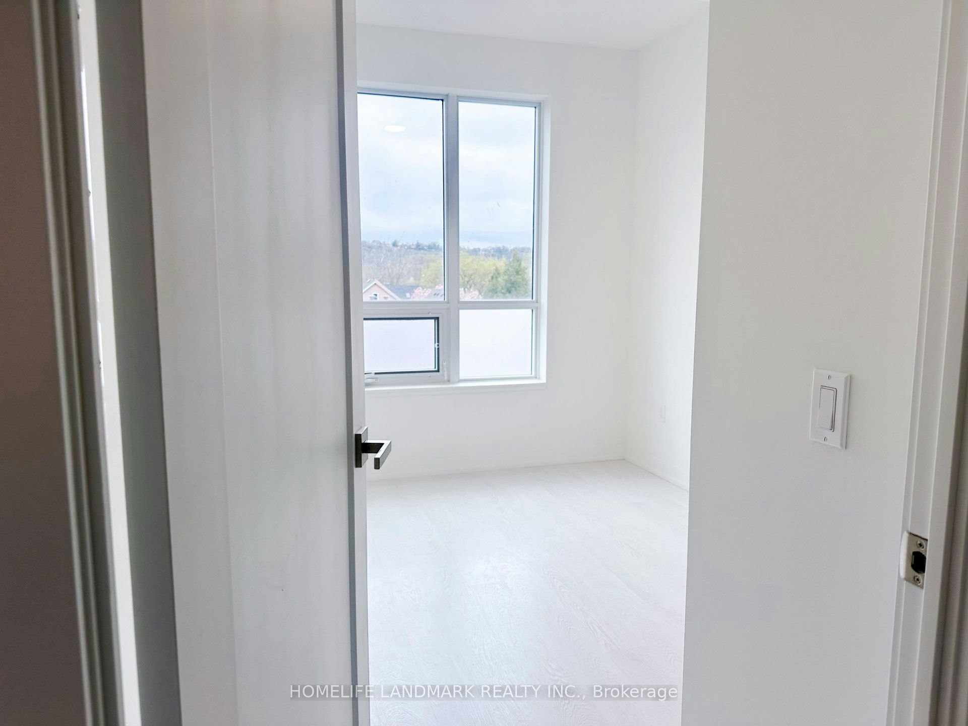 307-415 Main Street W, Hamilton, ON, L8P 1K5 - 6