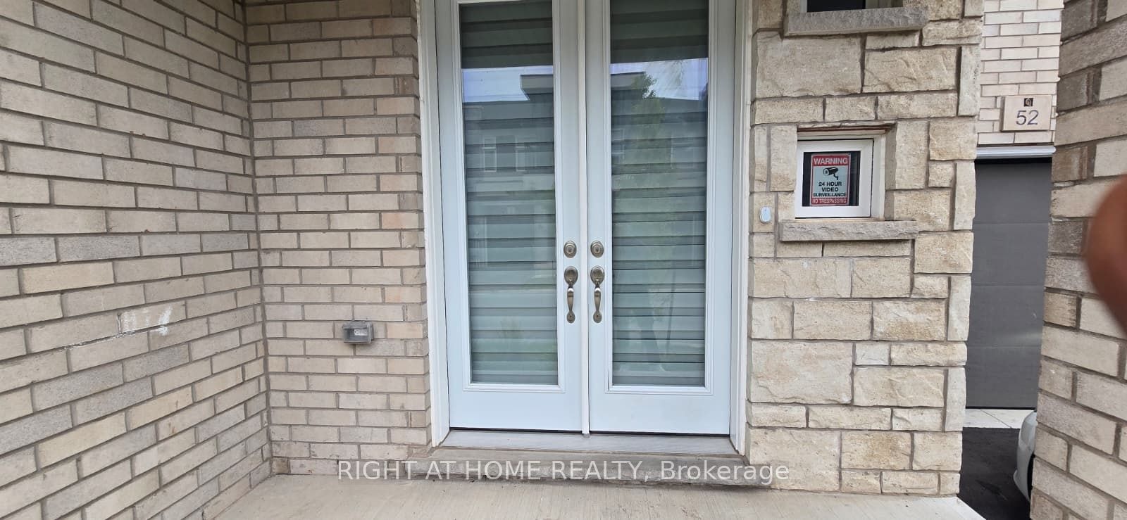 52-5672 Dorchester Road, Niagara Falls, ON, L2G 4Y8 - 2