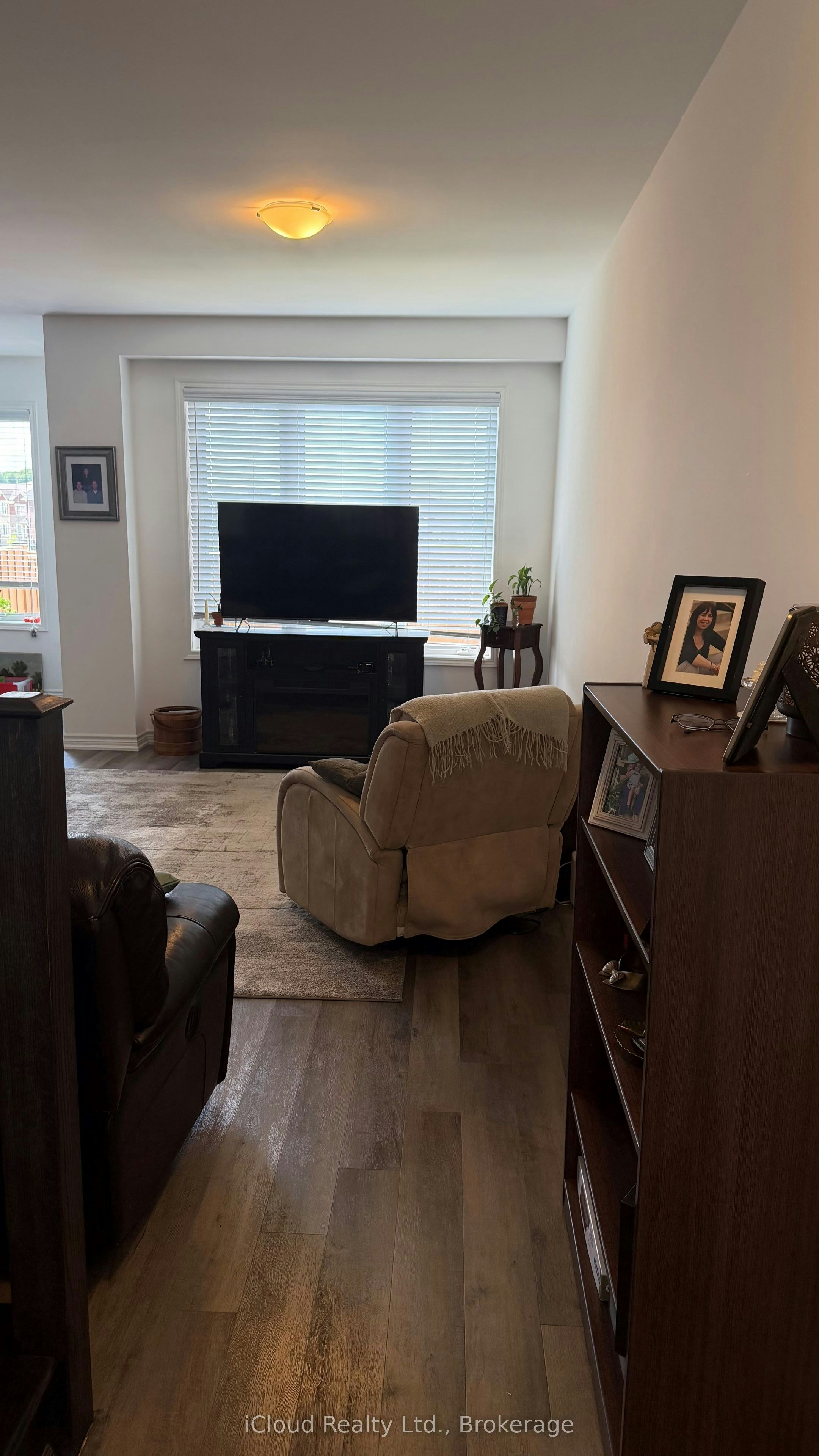 74 Forestwalk Street, Kitchener, ON, N2R 0S3 - 4