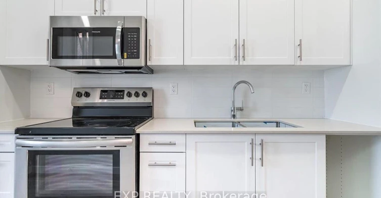 2-104 Wellington Street N, Hamilton, ON, L8R 1N3 - 7