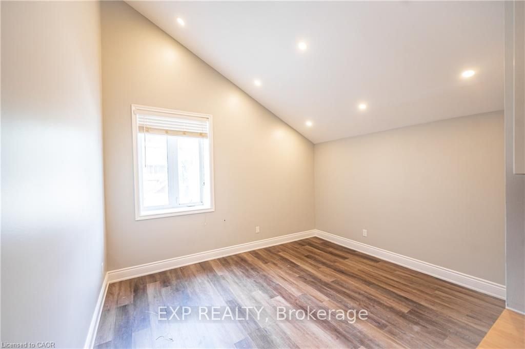 2-70 Victoria Avenue S, Hamilton, ON, L8N 2S7 - 5