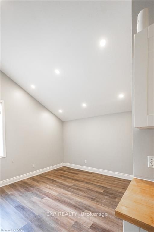 2-70 Victoria Avenue S, Hamilton, ON, L8N 2S7 - 4