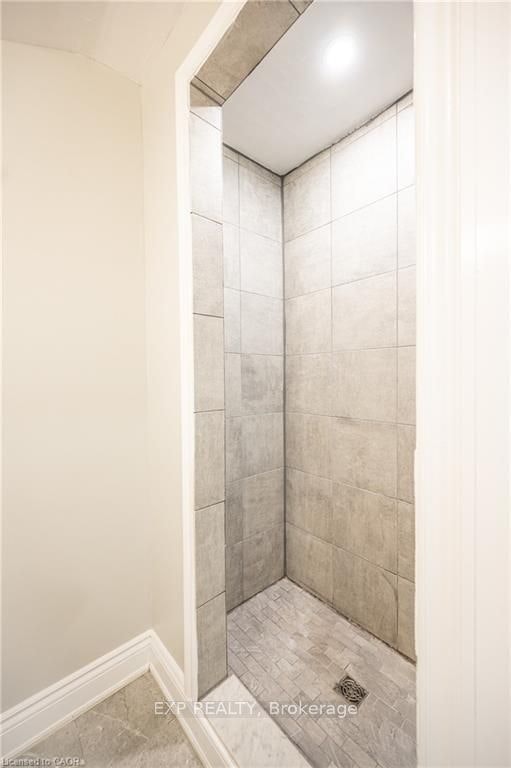 2-70 Victoria Avenue S, Hamilton, ON, L8N 2S7 - 7