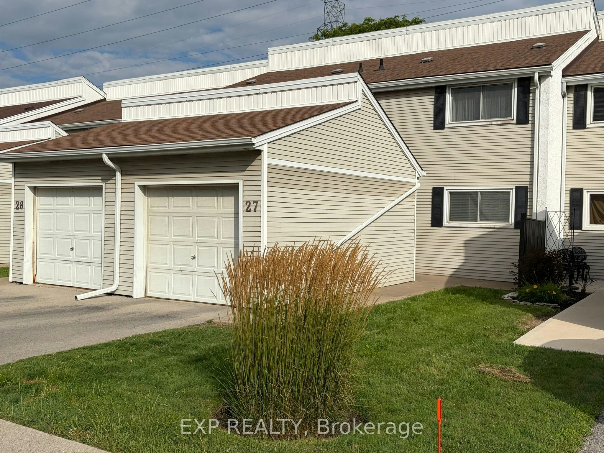 27-7001 Casey Street, Niagara Falls, ON, L2J 3G6 - 2