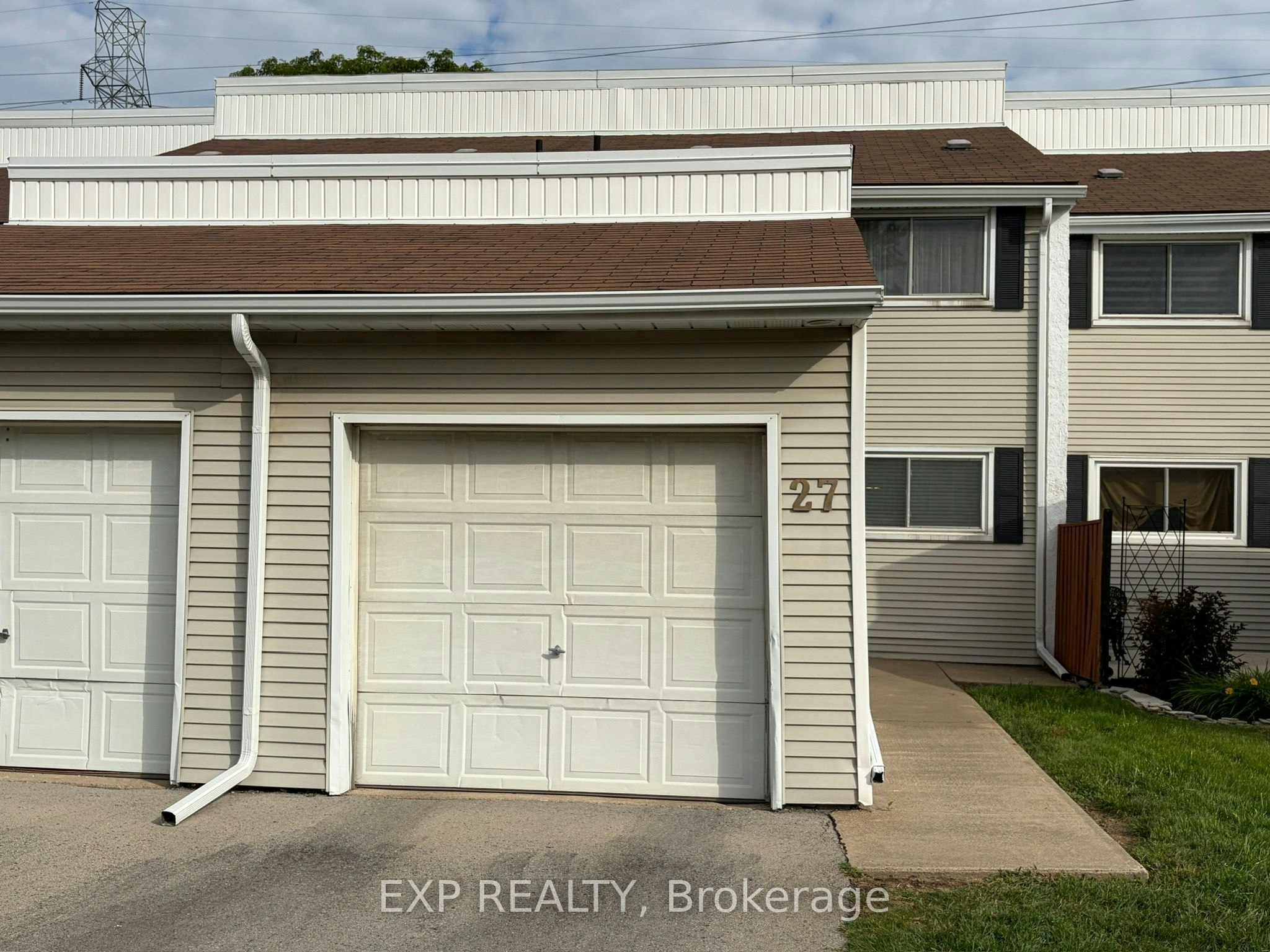 27-7001 Casey Street, Niagara Falls, ON, L2J 3G6