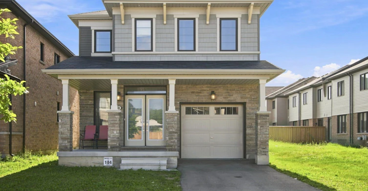 8 Magdalena Street, Hamilton, ON, L8K 5R9