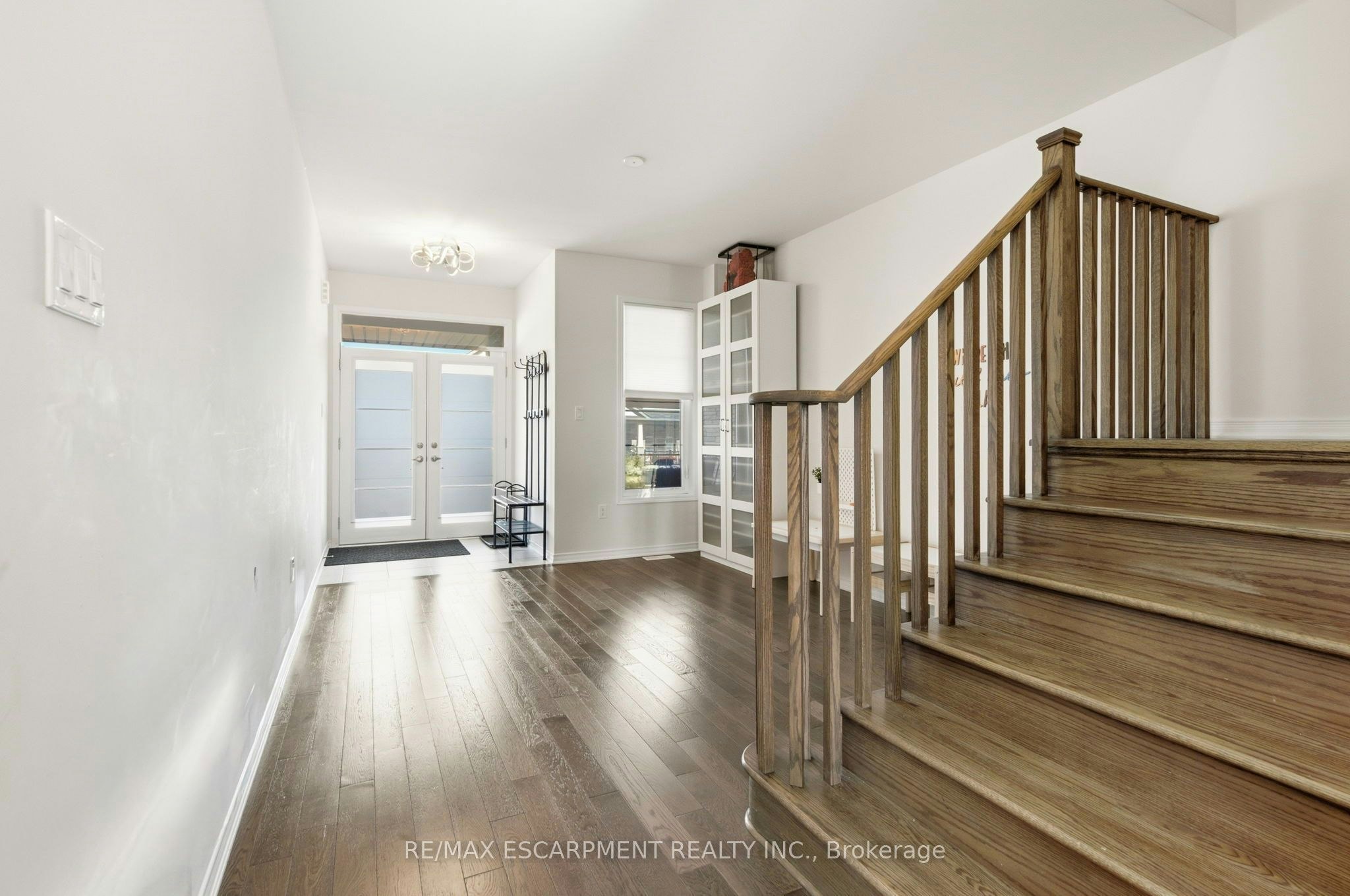 8 Magdalena Street, Hamilton, ON, L8K 5R9 - 6