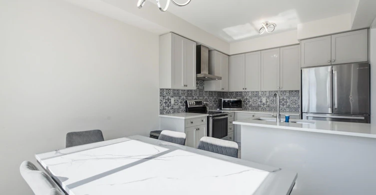 8 Magdalena Street, Hamilton, ON, L8K 5R9 - 11