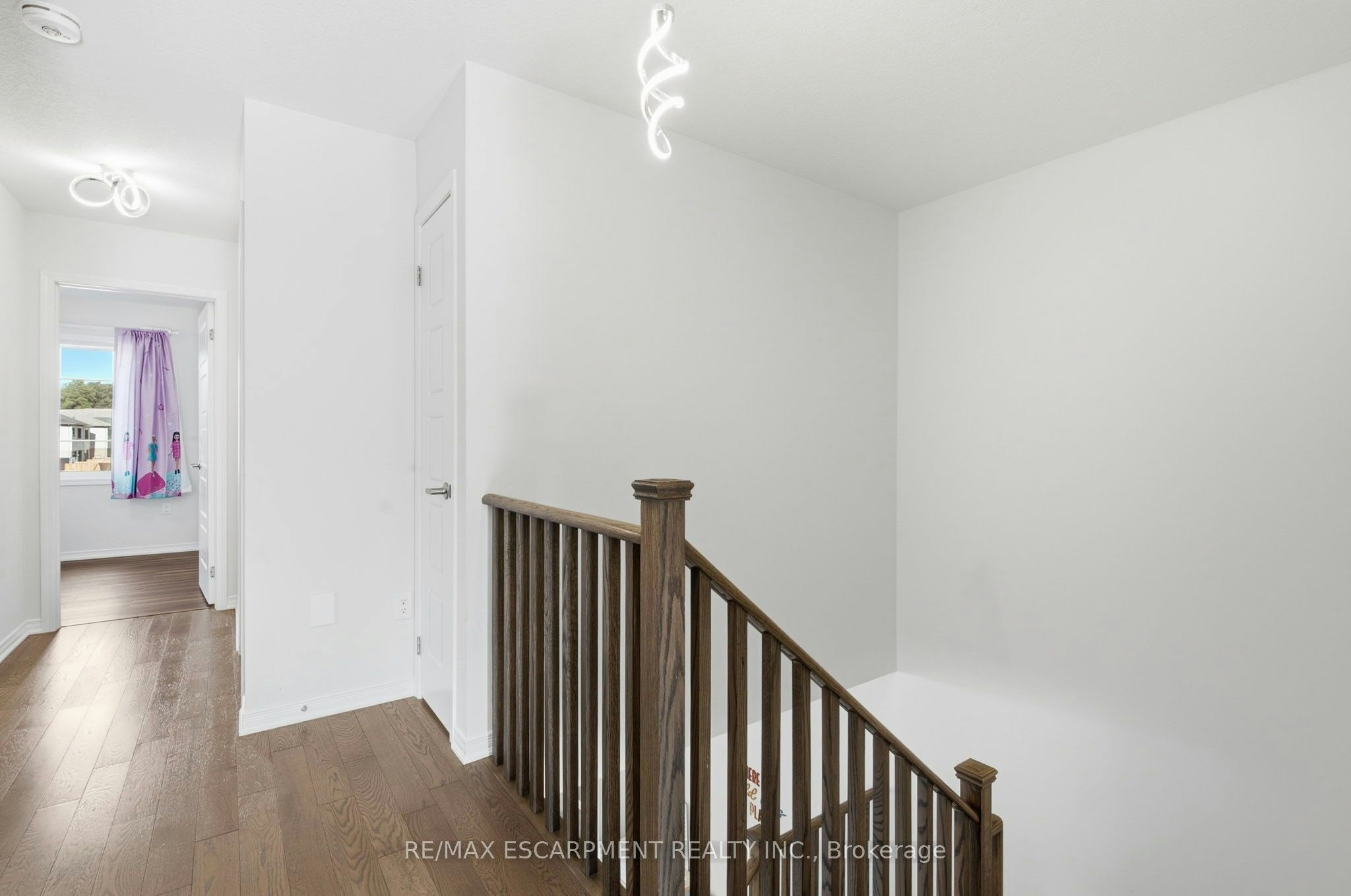 8 Magdalena Street, Hamilton, ON, L8K 5R9 - 16