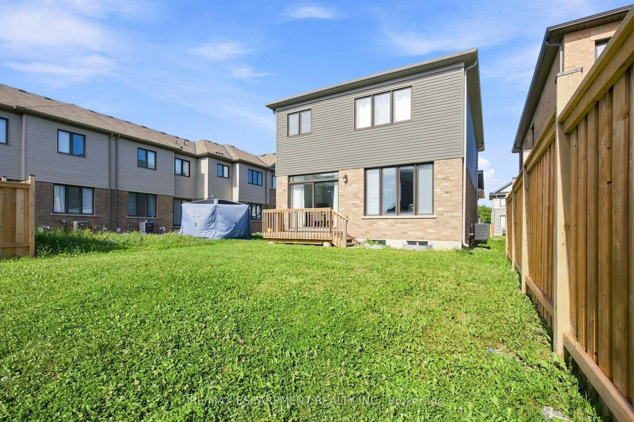 8 Magdalena Street, Hamilton, ON, L8K 5R9 - 32