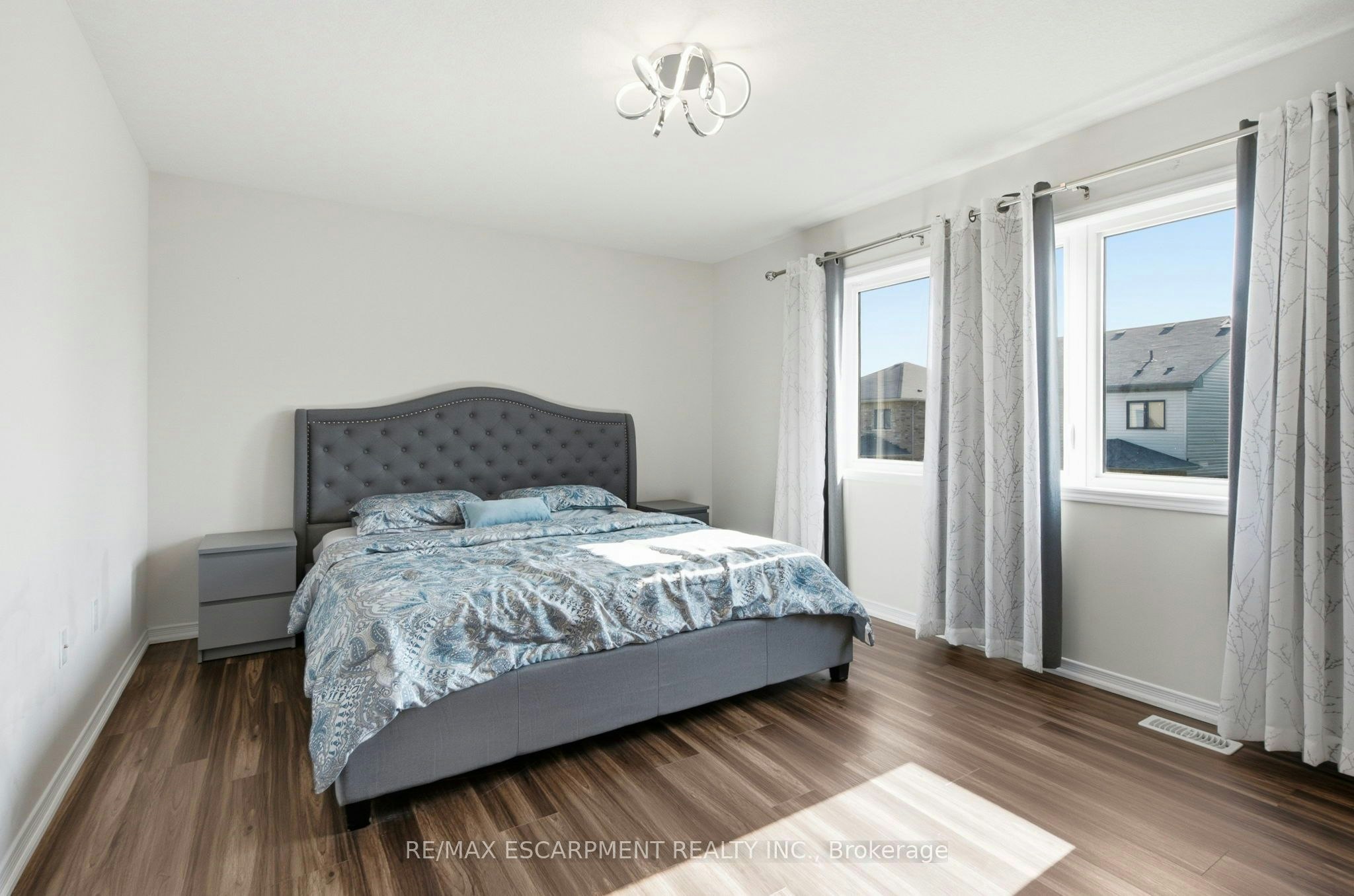 8 Magdalena Street, Hamilton, ON, L8K 5R9 - 17