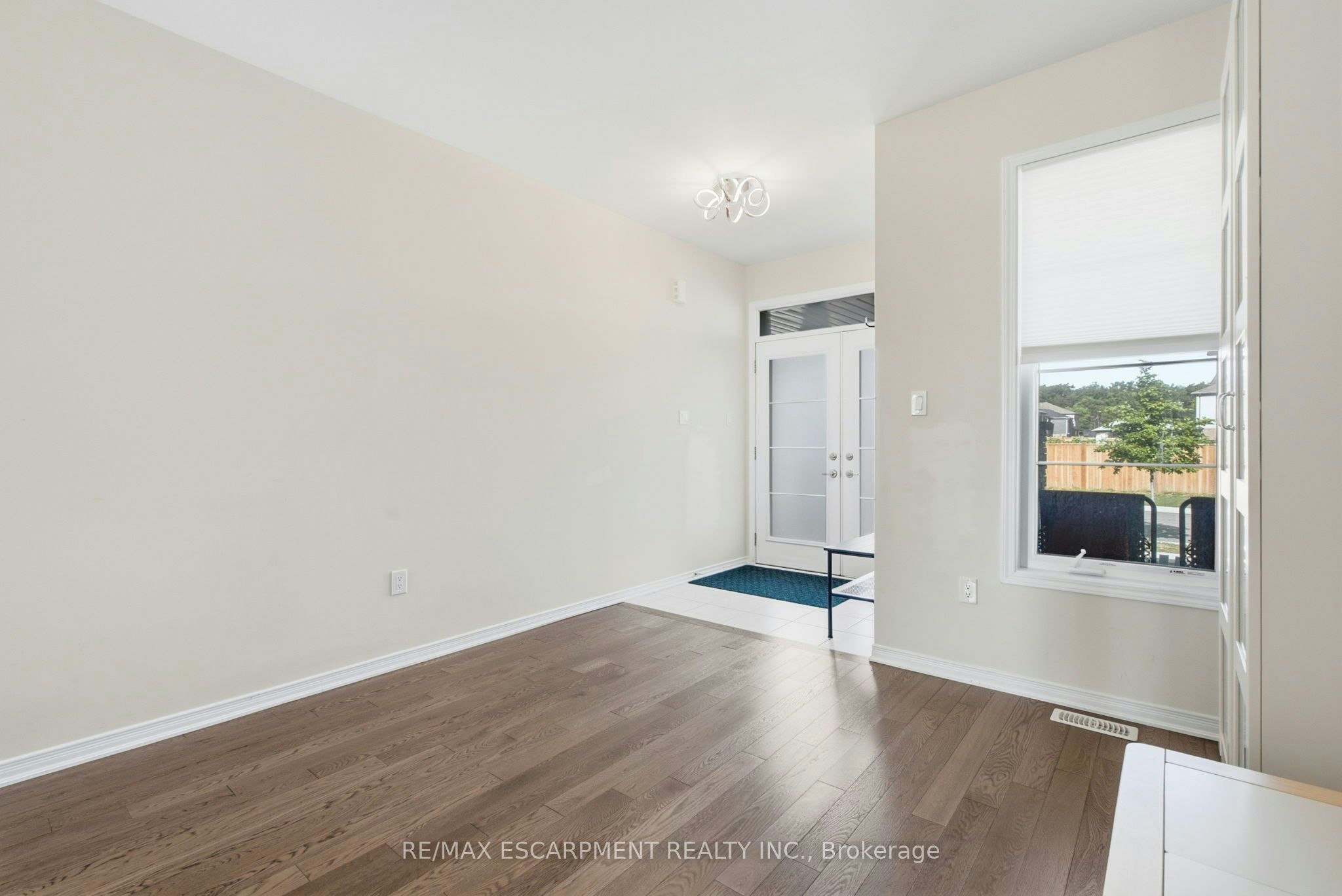8 Magdalena Street, Hamilton, ON, L8K 5R9 - 5
