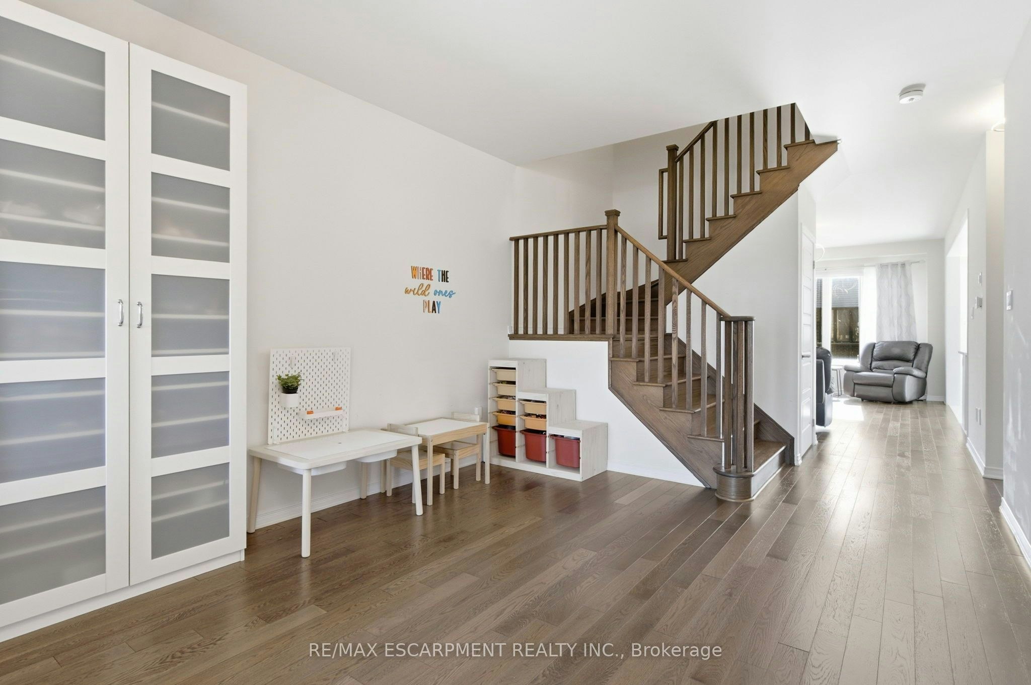 8 Magdalena Street, Hamilton, ON, L8K 5R9 - 4