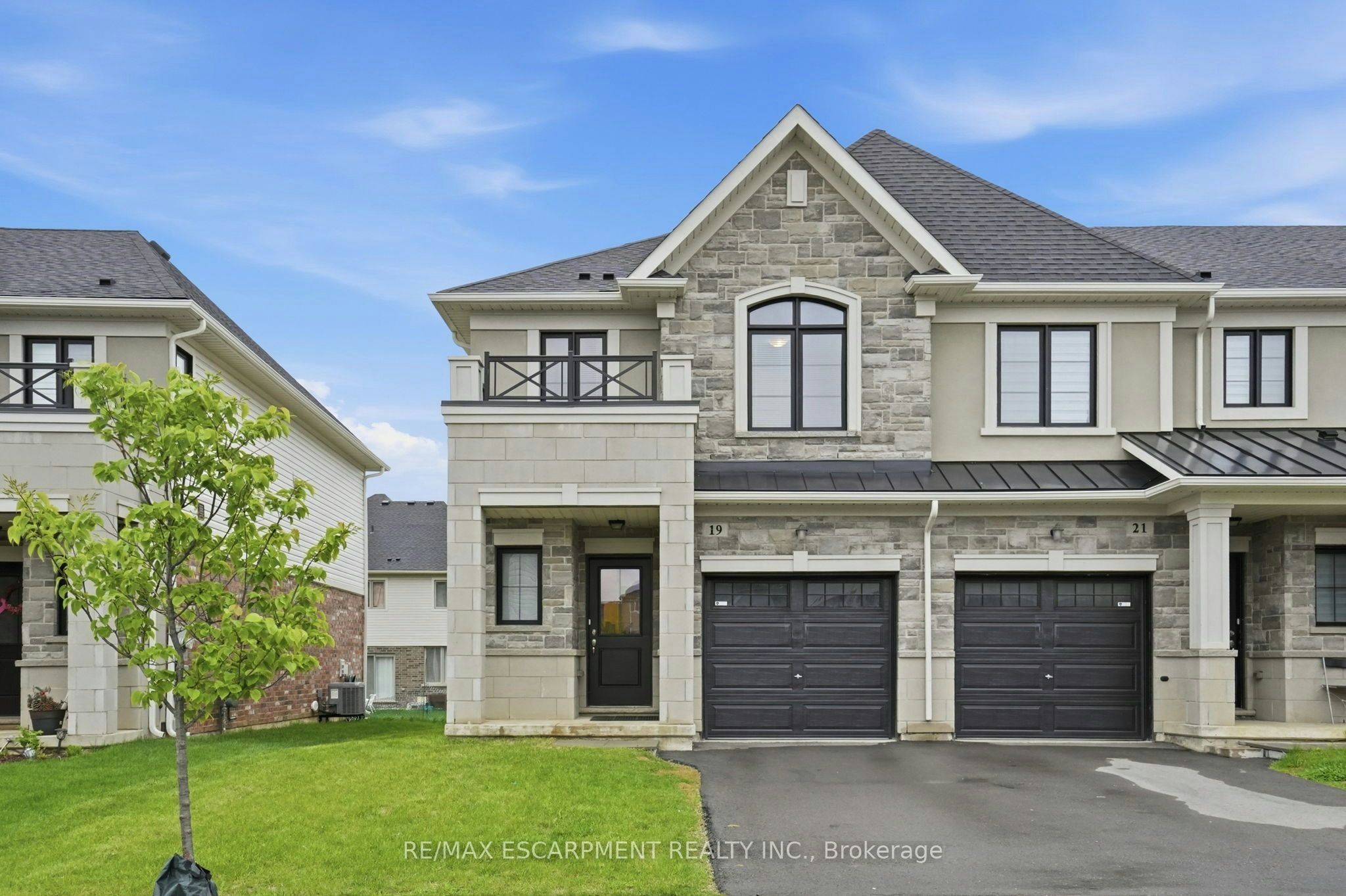 19 Mia Drive, Hamilton, ON, L9B 0K1