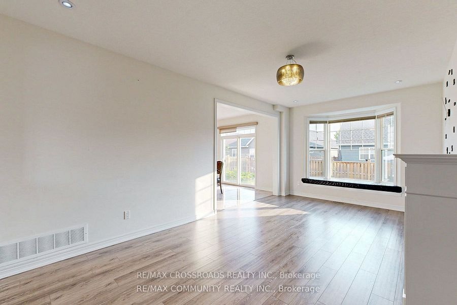 634 Grange Way, Peterborough, ON, K9H 7M1 - 17