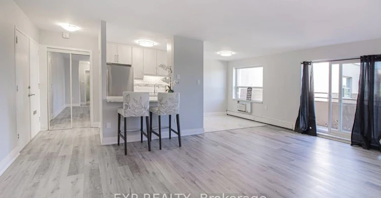 301-579 Clare Avenue, Welland, ON, L3C 3B7