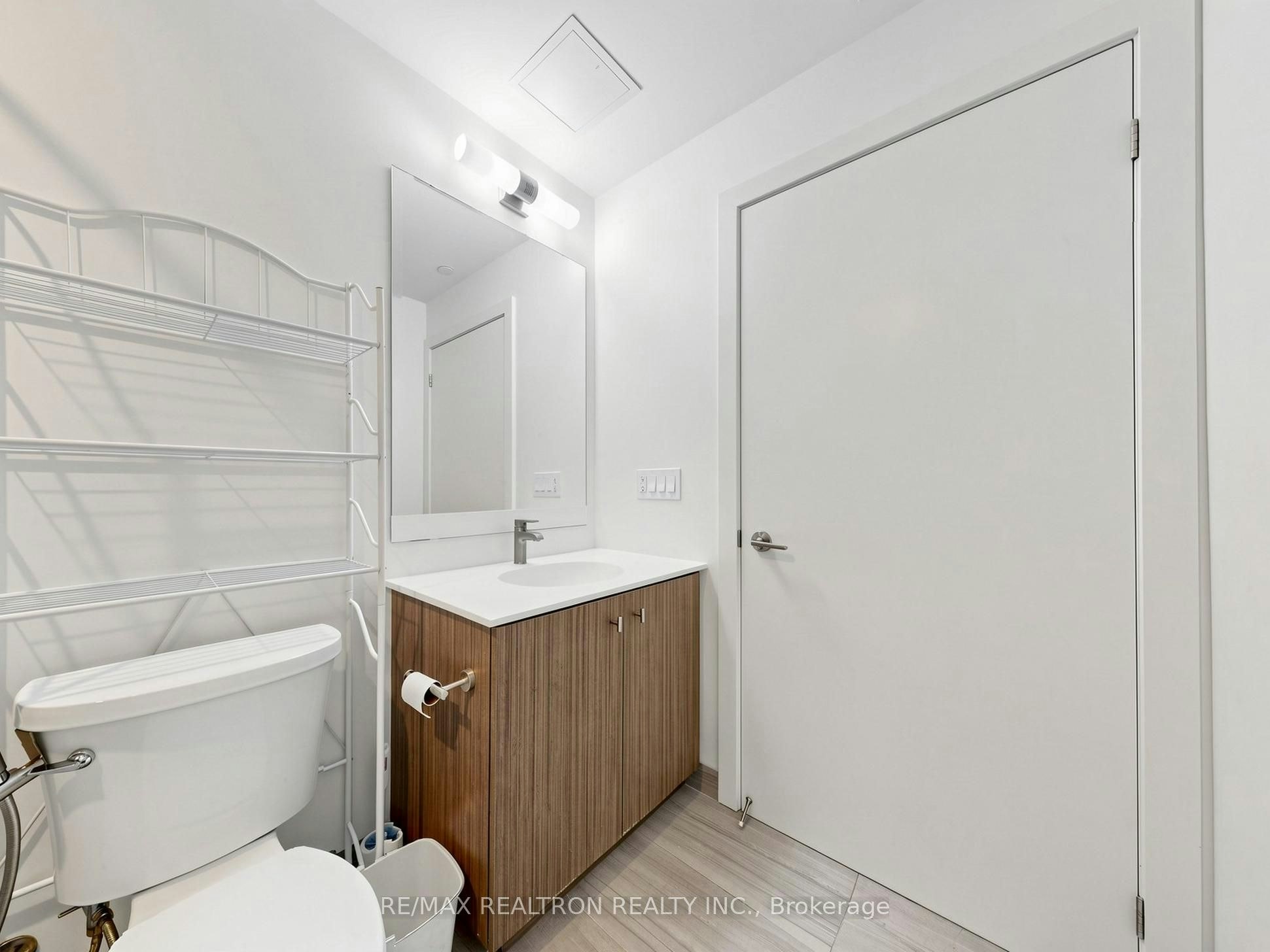 1210-15 Wellington Street S, Kitchener, ON, N2G 0E4 - 21