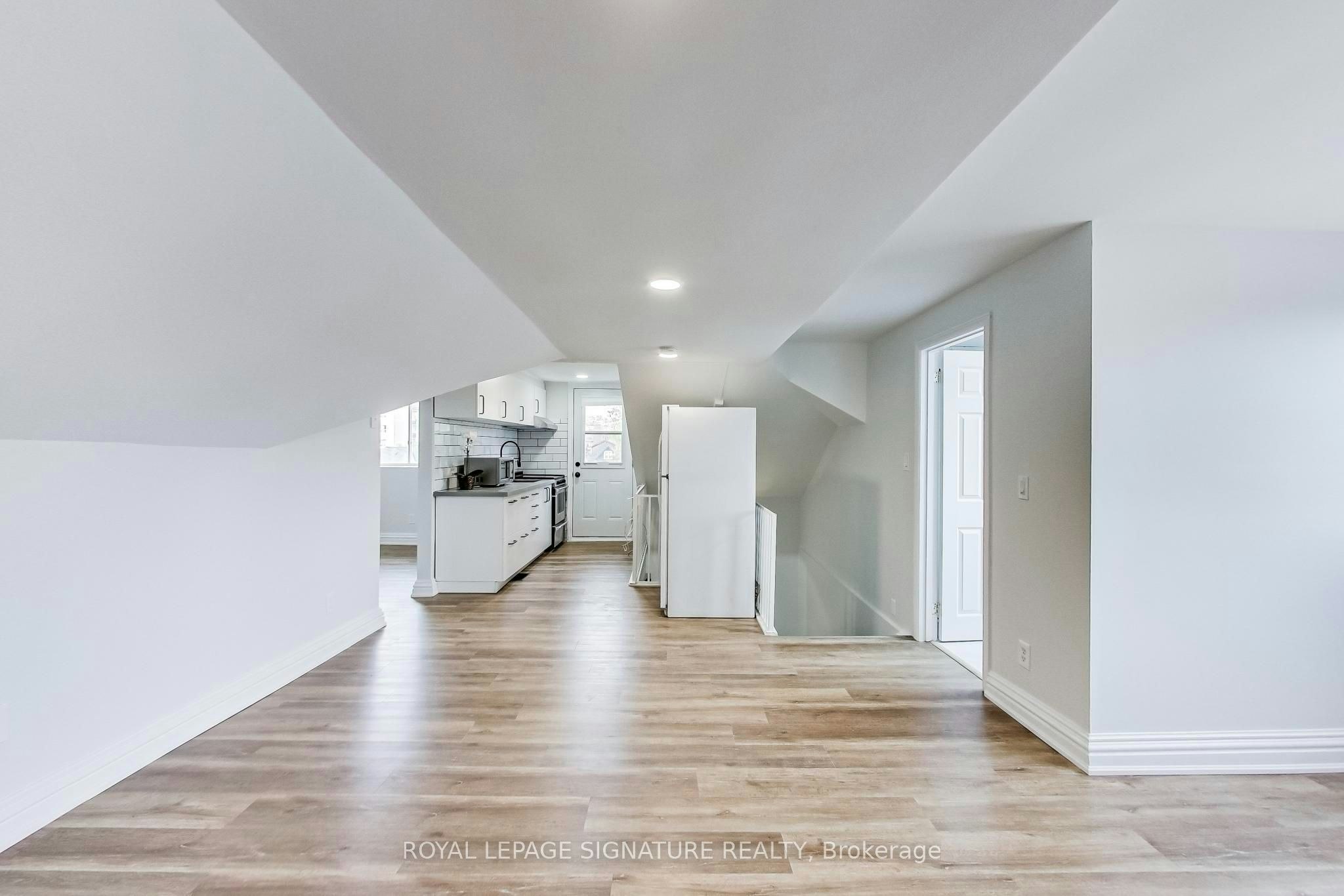 4-102 West Avenue S, Hamilton, ON, L8N 2S3 - 7
