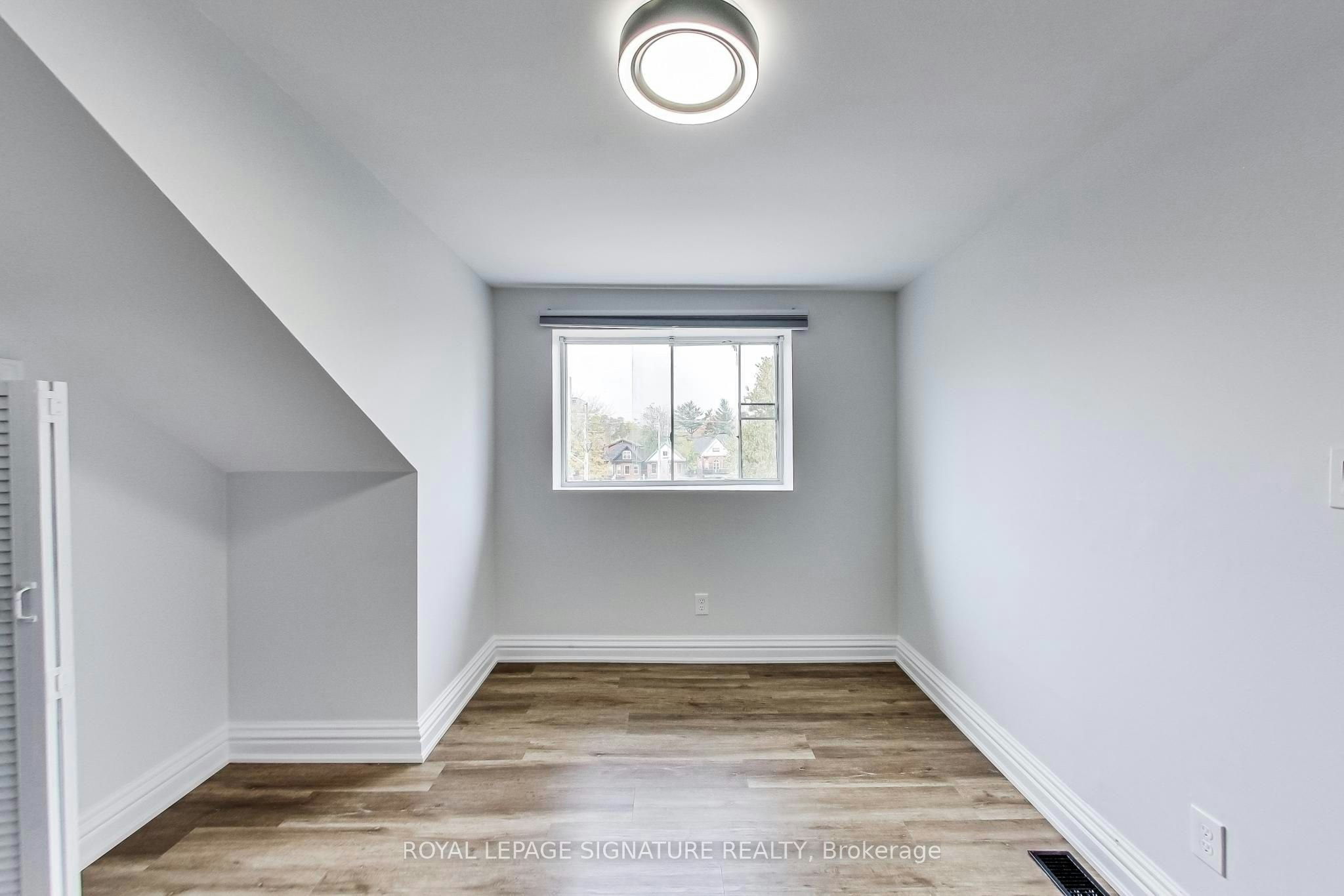 4-102 West Avenue S, Hamilton, ON, L8N 2S3 - 12