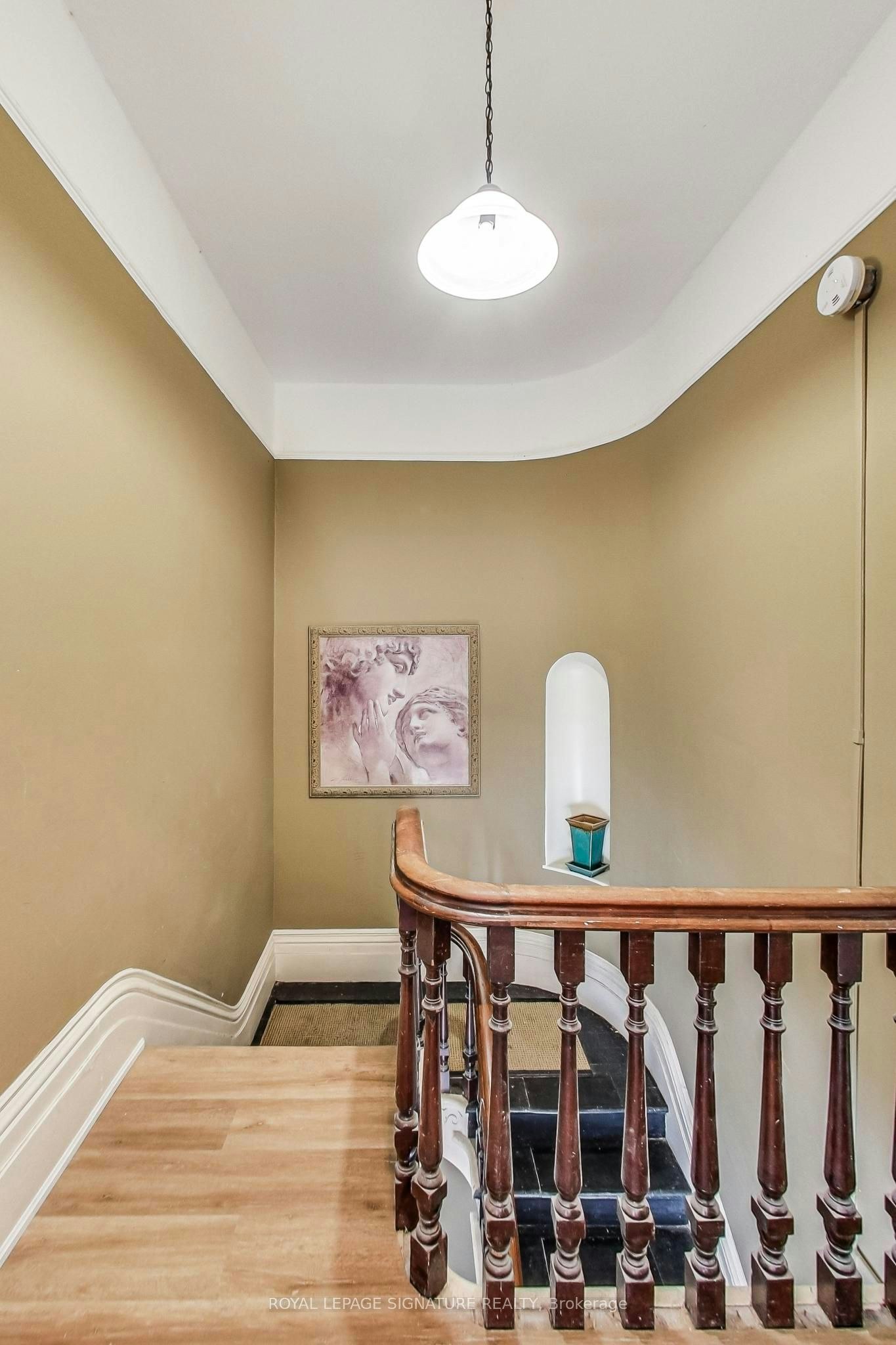 4-102 West Avenue S, Hamilton, ON, L8N 2S3 - 4