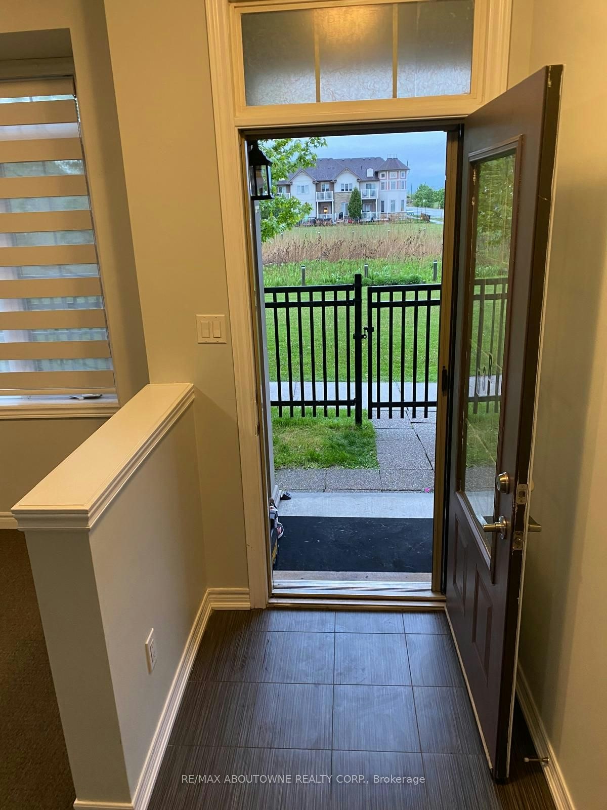 63B-541 Winston Road, Grimsby, ON, L3M 0C5 - 9