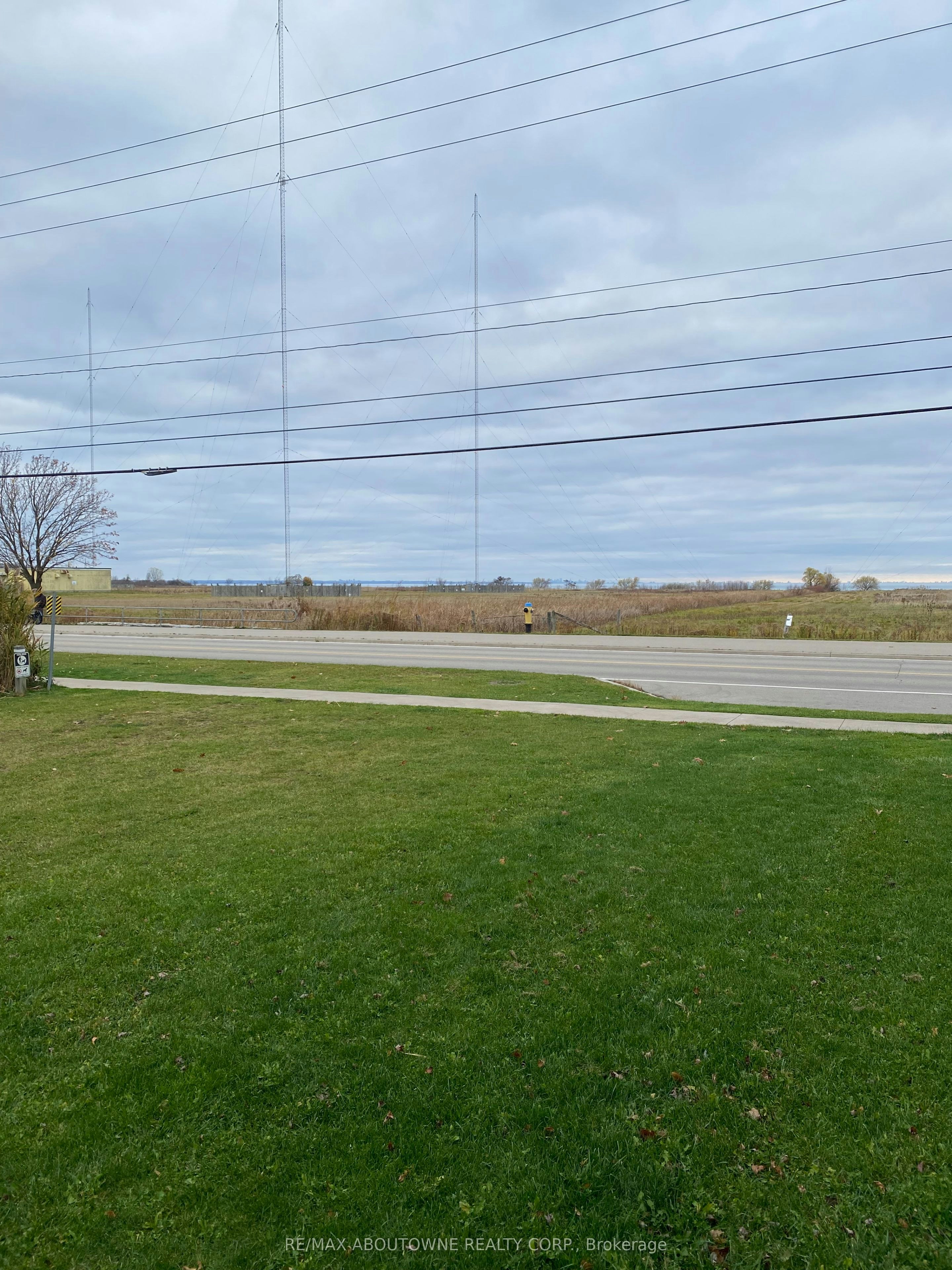 63B-541 Winston Road, Grimsby, ON, L3M 0C5 - 30