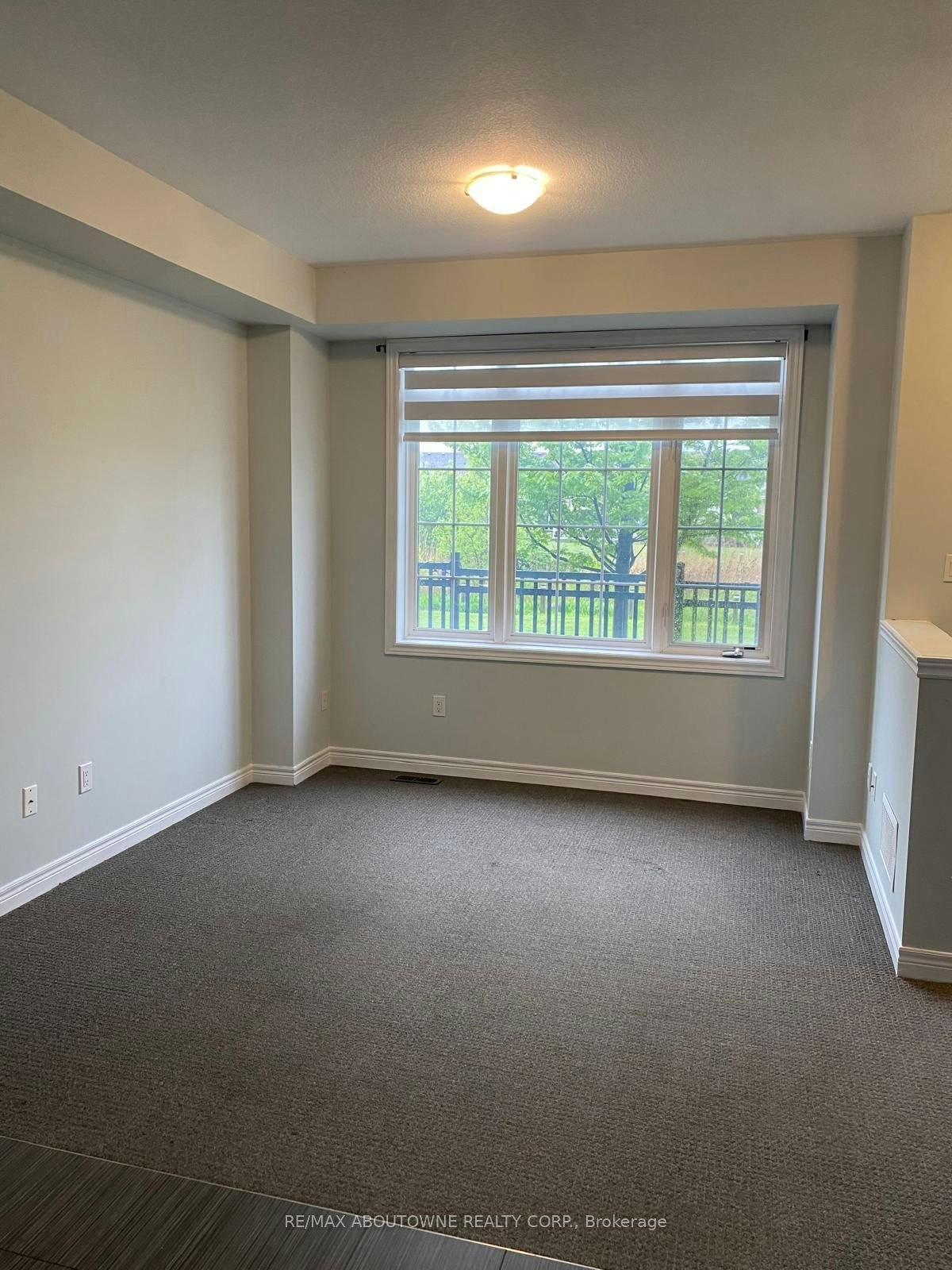 63B-541 Winston Road, Grimsby, ON, L3M 0C5 - 11