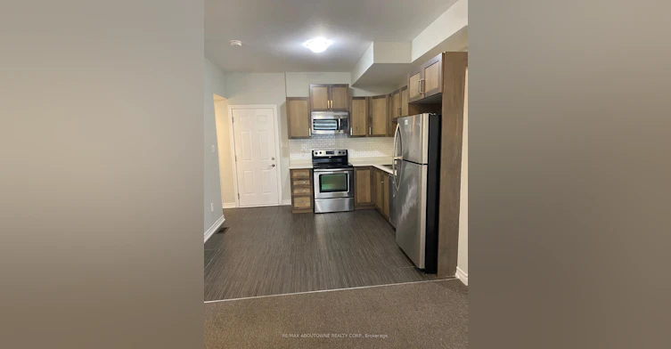 63B-541 Winston Road, Grimsby, ON, L3M 0C5 - 12