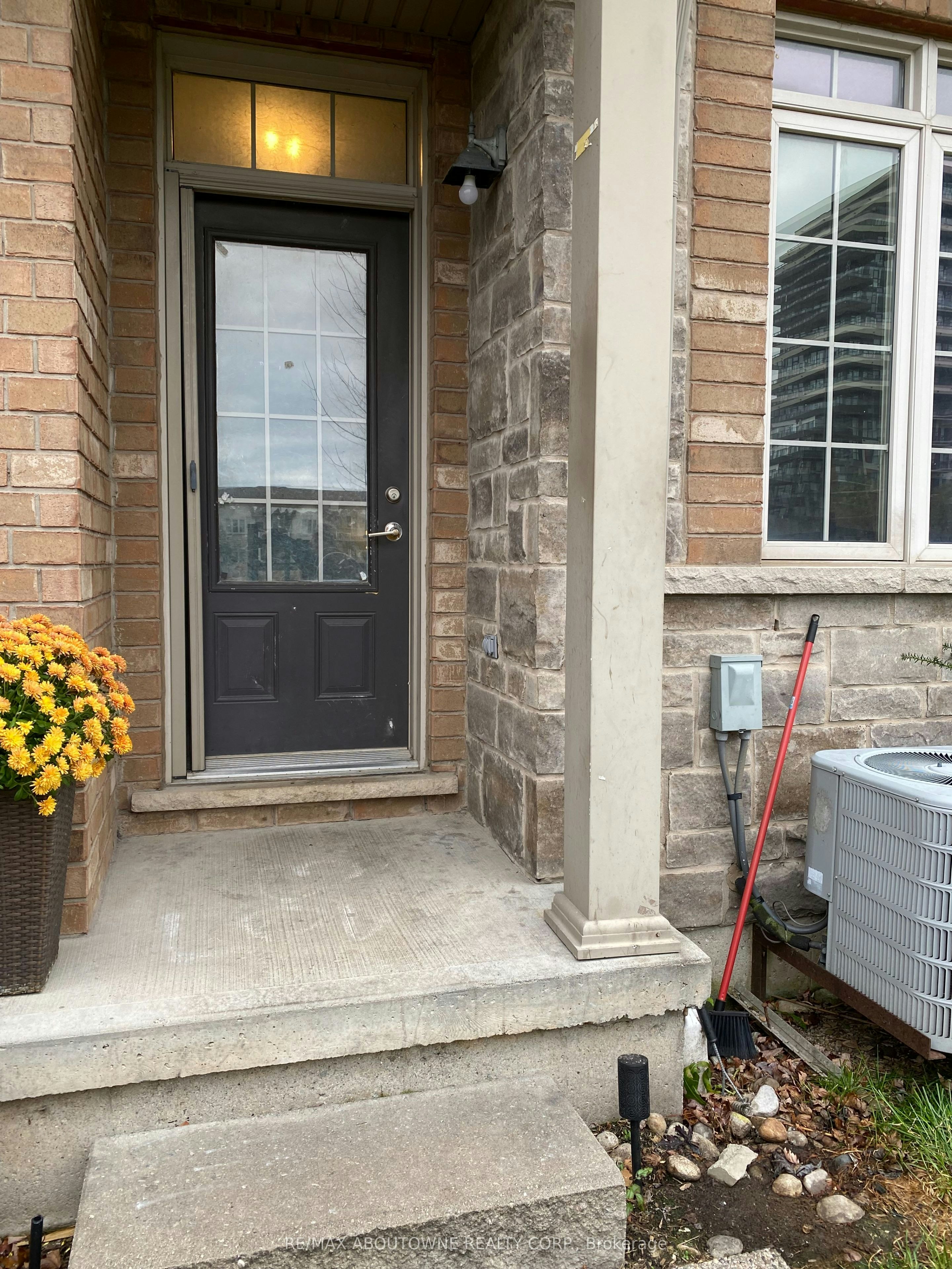 63B-541 Winston Road, Grimsby, ON, L3M 0C5 - 27